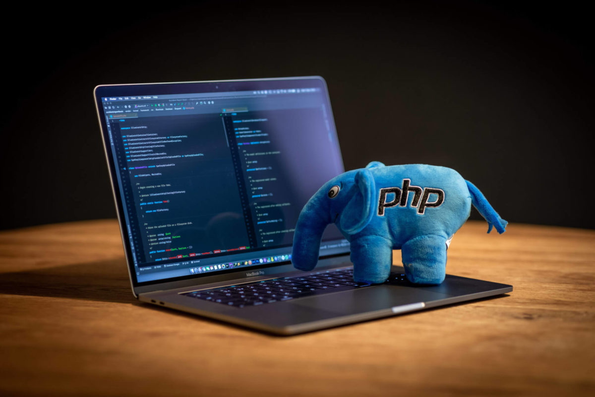Imagen de cabecera del artículo sobre los 5 principales frameworks de PHP