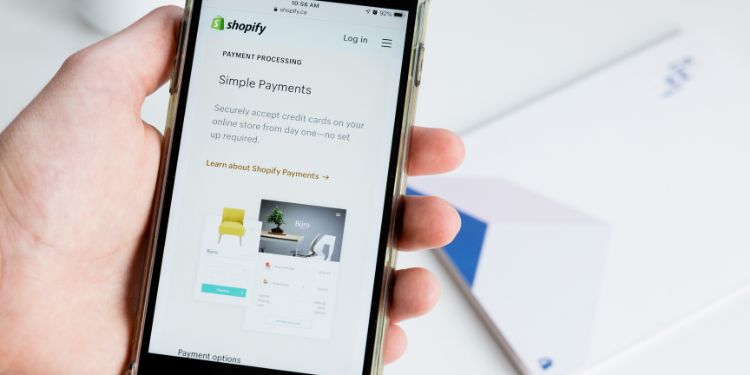 Imagen de cabecera del artículo dedicado a estudiar la importancia de una única pantalla de pago en Shopify