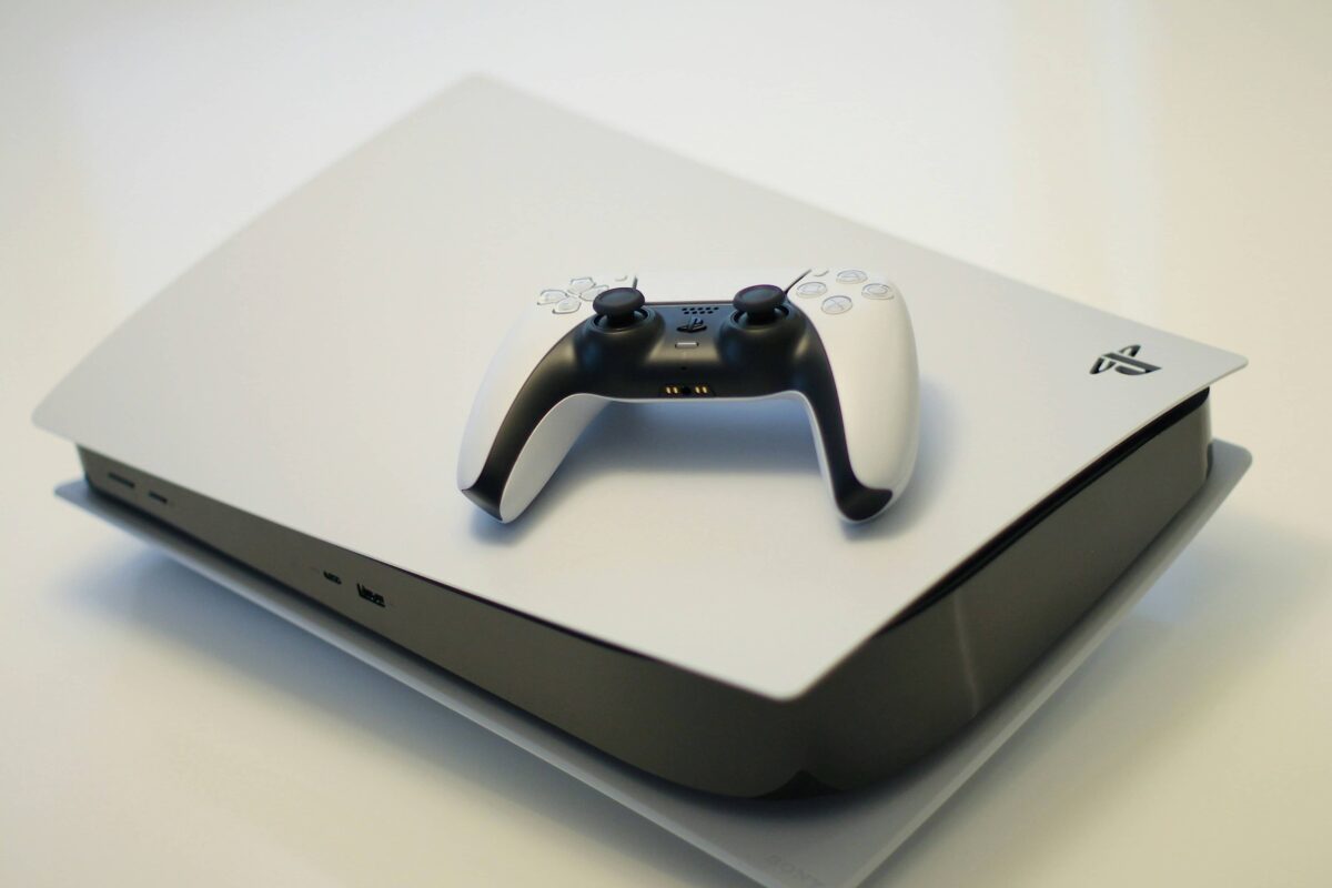 Imagen del post sobre la noticia de que Sony confirma PS5 Pro: Qué esperar del próximo lanzamiento
