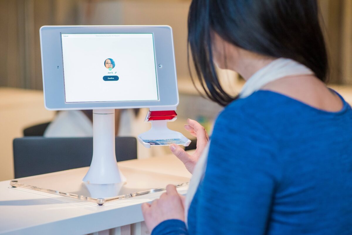 Guía definitiva de reconocimiento facial con OpenCV - edición 2025 / 2026 | 9