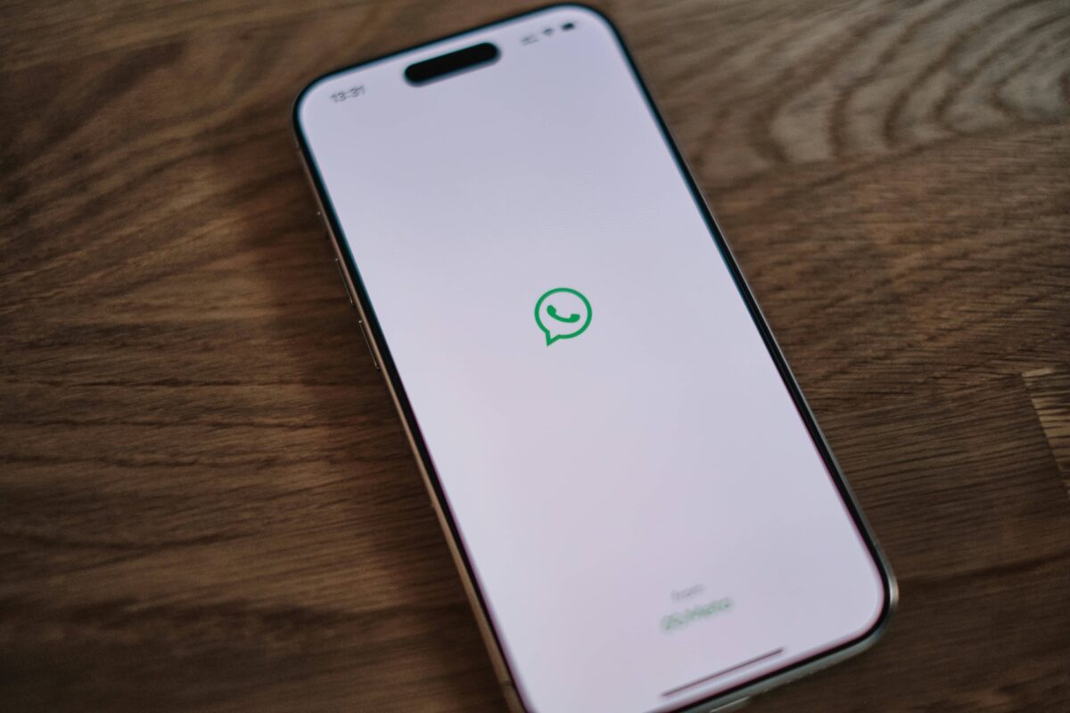 Modelos de monetización para aplicaciones de mensajería B2B: cómo WhatsApp genera miles de millones sin publicidad | 5